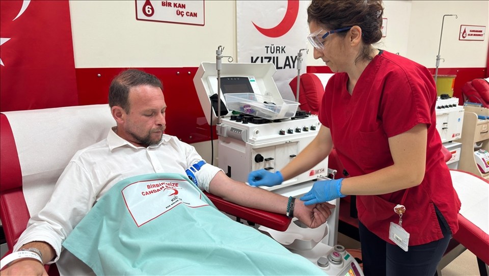 Rekortmen baba miras olarak oğluna “kan bağışı duyarlılığı” bıraktı