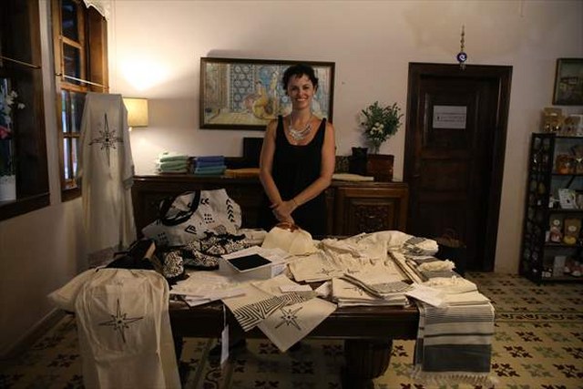 Geleneksel el sanatına yeniden hayat vererek kendi markasını oluşturdu