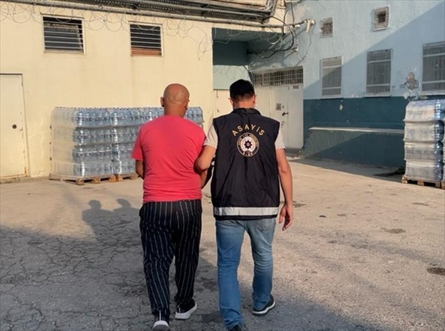 Kastamonu’da 37 yıl 4 ay hapis cezasıyla aranan firari hükümlü yakalandı