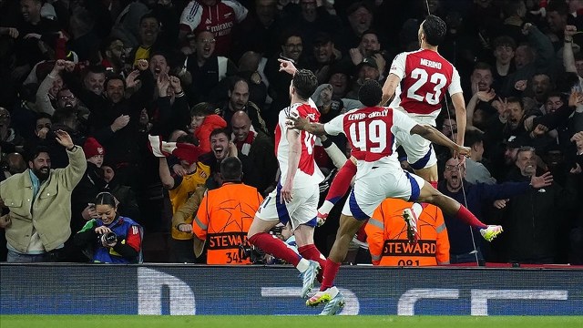 Arsenal, farklı kazandığı haftada Premier Lig’in zirvesine yerleşti