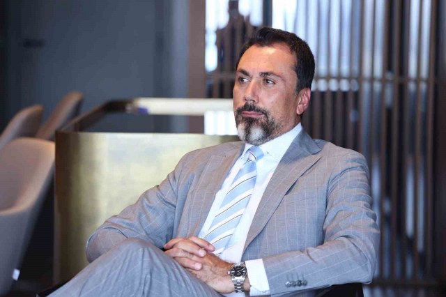 Belirsizlik altını güçlendiriyor