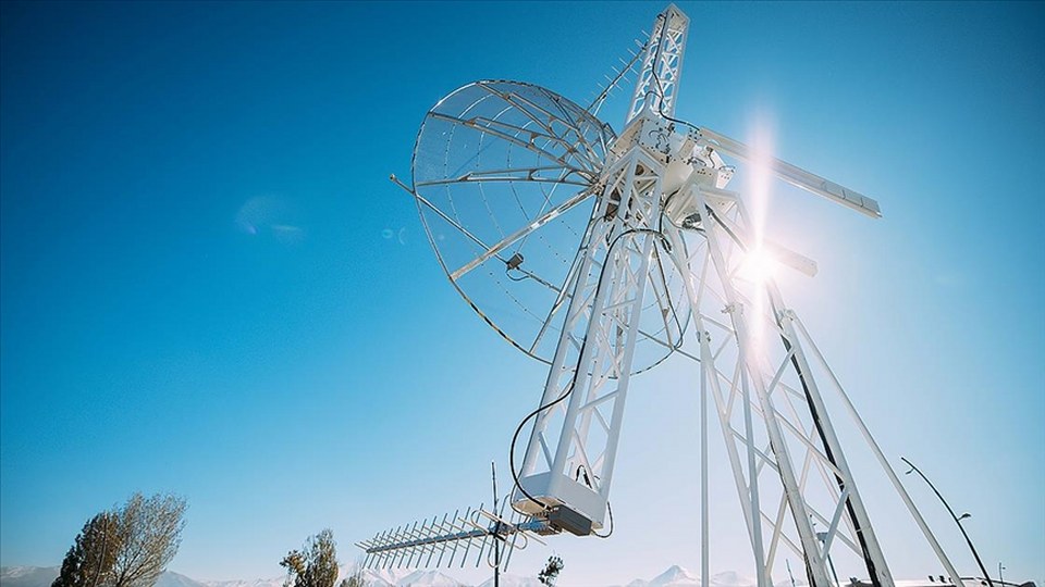 Gökte yerde uydu teknolojilerine yatırım hız kesmiyor