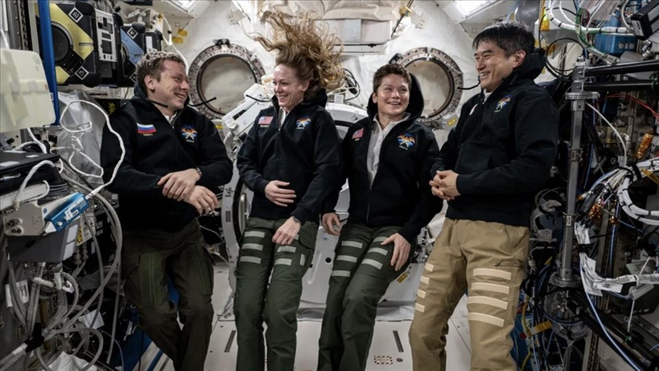 NASA’nın Crew-10 ekibi, uzaydaki 5 aylık görevinin ardından Dünya’ya döndü