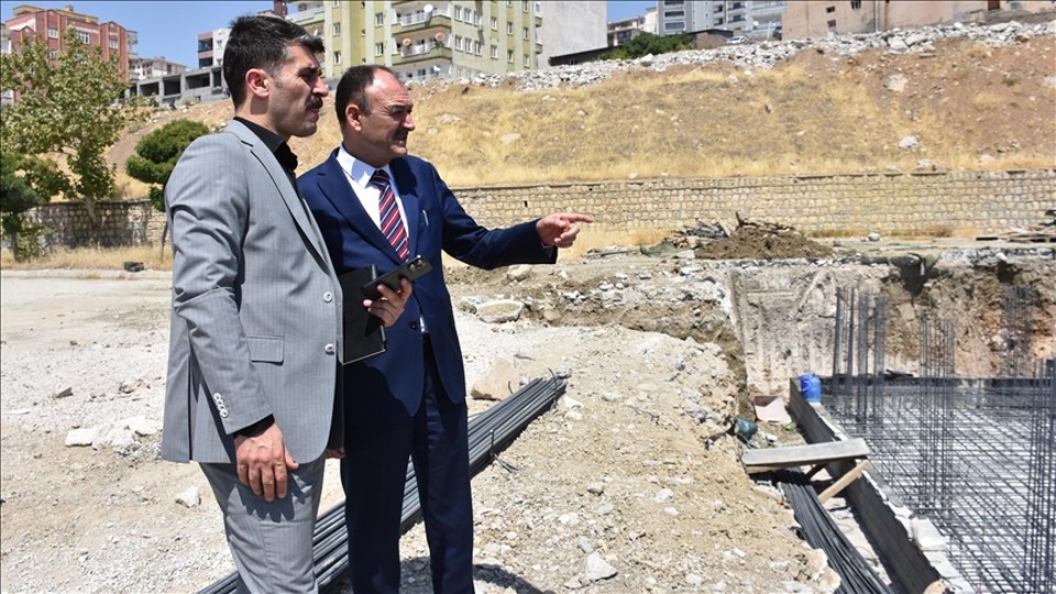 Şırnak’ta “Yık Yap Projesi” ile eski okulların yerine yenileri inşa ediliyor