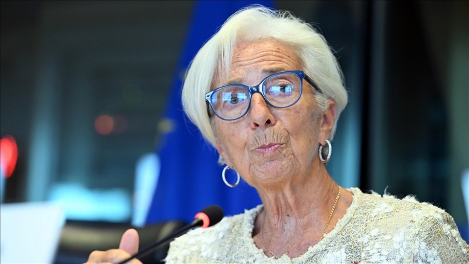 ECB Başkanı Lagarde, Avrupa işgücü piyasasının son dönemde şokları beklenmedik şekilde iyi atlattığını söyledi
