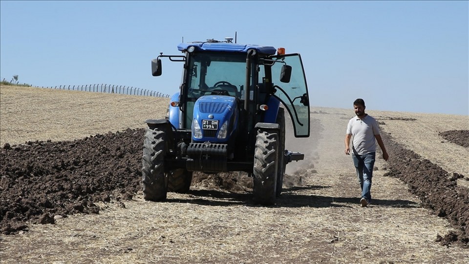 Diyarbakır’da uygulanan proje çiftçilere tarlasını sürücüsüz traktörle ekme imkanı sunacak