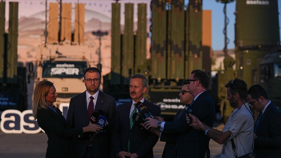 Savunma Sanayii Başkanı Görgün ve ASELSAN Genel Müdürü Akyol, gazetecilere değerlendirmelerde bulundu