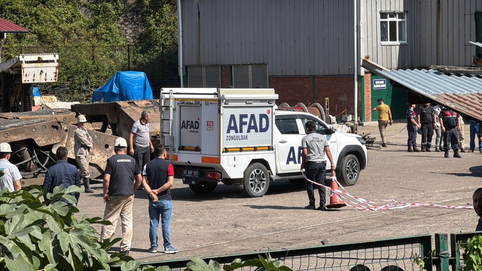 Zonguldak’ta madendeki göçükte mahsur kalan 4 işçi kurtarıldı