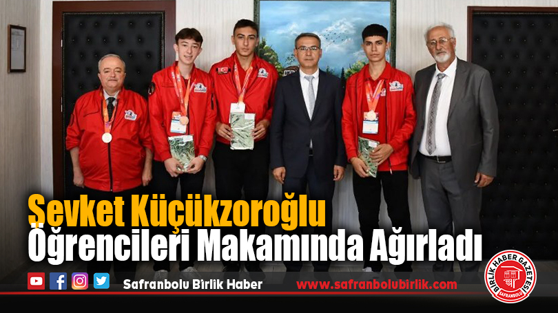 TEKNOFEST 2025’te Türkiye Üçüncüsü Olan Öğrencilerden Safranbolu İlçe Milli Eğitim Müdürüne Ziyaret