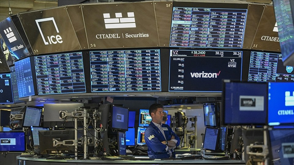 Küresel piyasalarda gözler Fed Başkanı Powell’ın konuşması ve ABD’nin büyüme verisinde