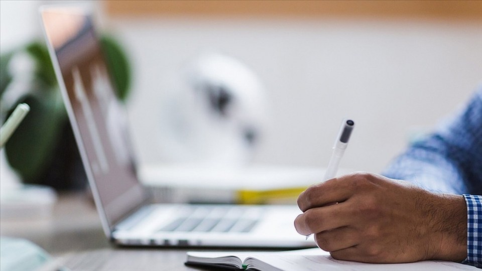 İnternet erişimine sahip girişimlerin yüzde 93,6’sı sabit hat bağlantısı kullandı