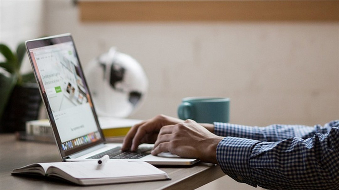 Makine çevirisi hız ve erişimi artırsa da doğru ve bağlamsal çeviri için insan dokunuşu vazgeçilmez