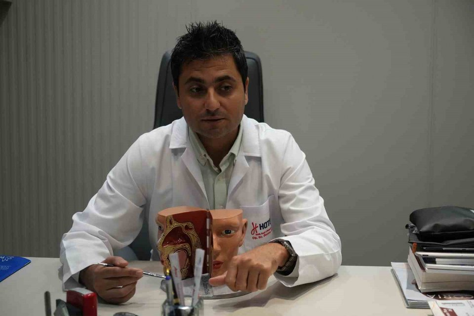 Op. Dr. Öcük: “Burun estetiğinde amaç sadece güzellik değil, sağlıklı nefes alabilmektir”