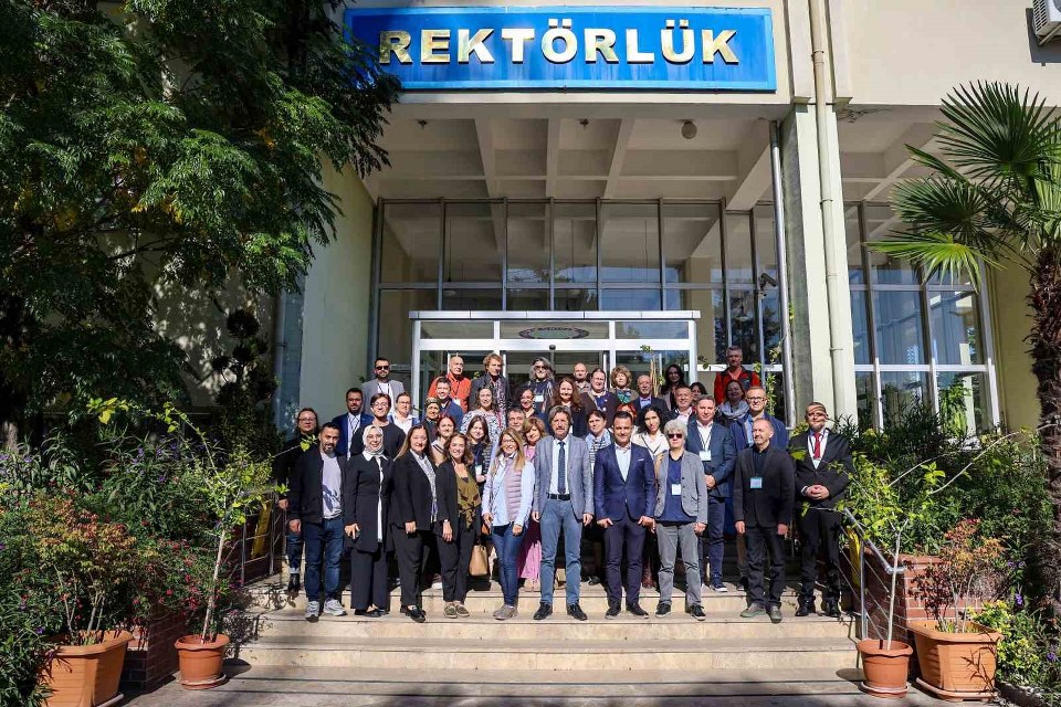 BUÜ’de “2nd International StaffWeek” başarıyla gerçekleşti