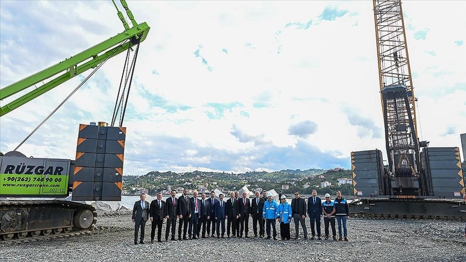 Bakan Uraloğlu İyidere Lojistik Limanı’nda incelemede bulundu