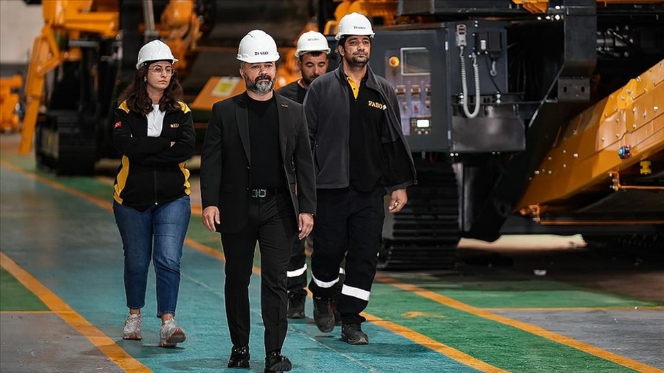 Tornacı olarak başladığı işte 4 fabrika kurup 350 kişilik istihdam sağladı