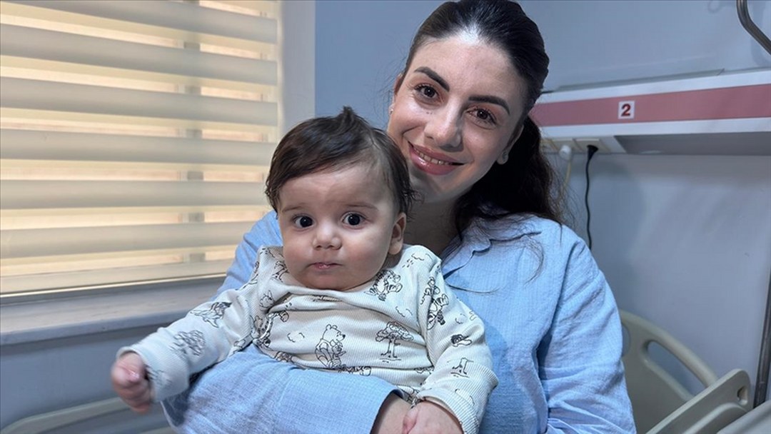 Mustafa Kayra bebek, minik kalbinde açılan “tünel”le rahat nefese kavuştu