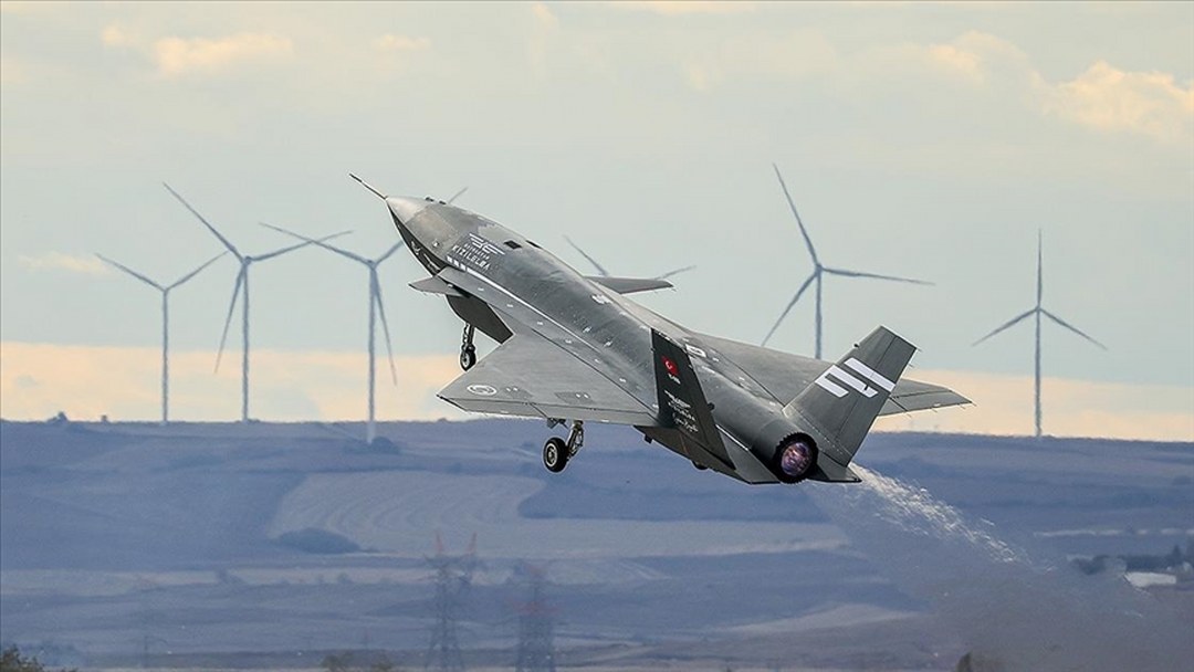 Bayraktar KIZILELMA’dan ilk atışta tam isabet