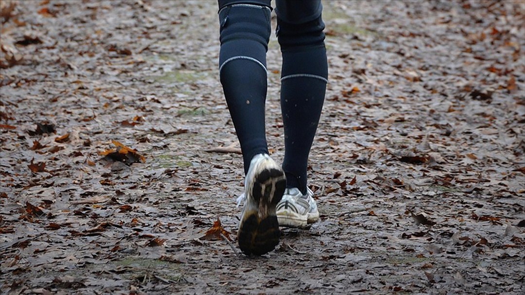 Araştırmaya göre, günlük adım sayısına uzun yürüyüşle ulaşmak daha sağlıklı olabilir