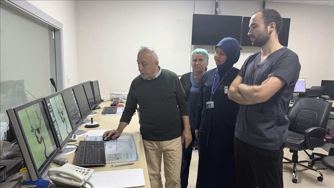 Beynindeki “dev anevrizma”dan kapalı yöntem ameliyatla kurtuldu