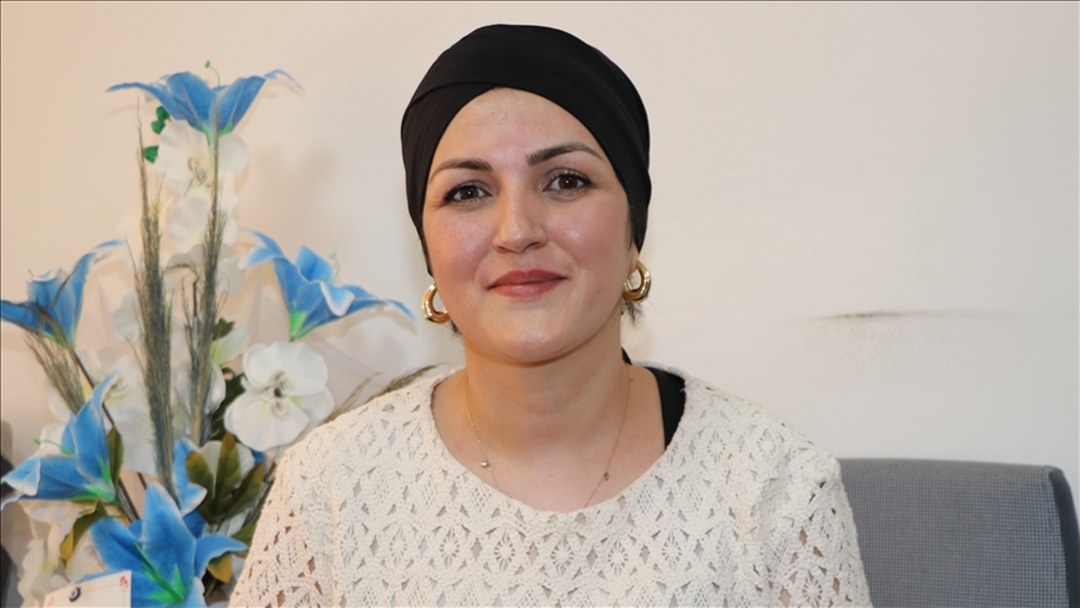 Göğsündeki kitleyi erken fark eden hemşire tedaviyle kanserden kurtuldu