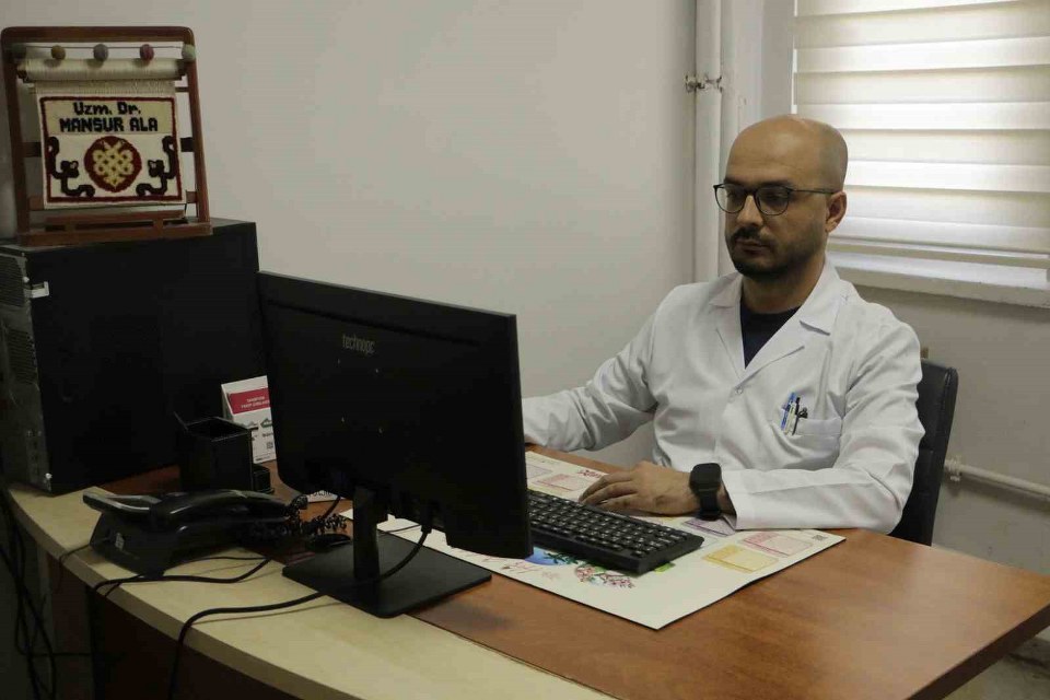 Dünya İnme Günü’nde uzmanından uyarı: “İnme, kalıcı sakatlığa yol açan hastalıklar arasında birinci, ölüme neden olan hastalıklar arasında ise üçüncü sırada yer almaktadır”