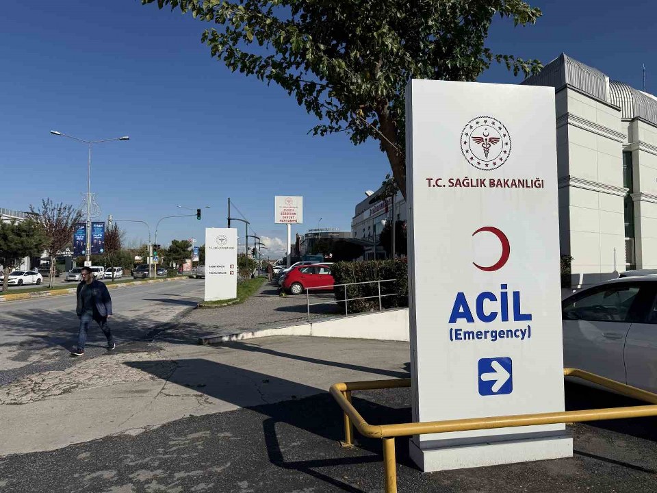 Sakarya’da kız öğrenci yurdunda zehirlenme şüphesi