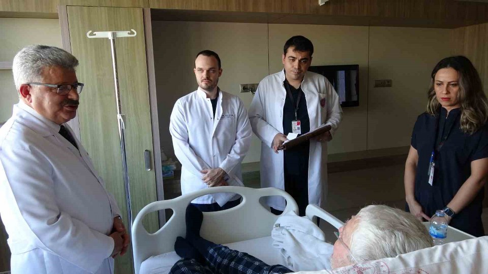 Akciğer kanserinde erken teşhis hayat kurtarıyor: “En önemli sebepleri sigara, pasif içicilik ve hava kirliliği”