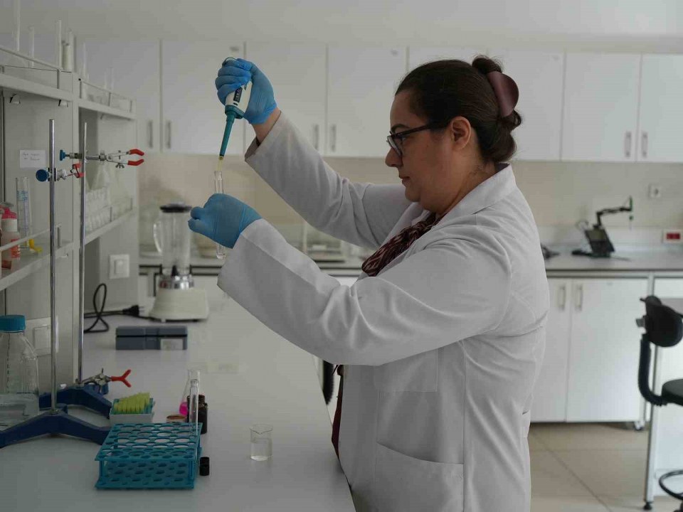 Sık sık gündeme gelen zehirlenmelerle ilgili uzmanlardan hayati uyarılar: “Denetlenen işletmeleri tercih edin”