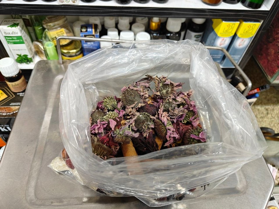 Geçmeyen öksürüğe ‘bitkisel’ karışım