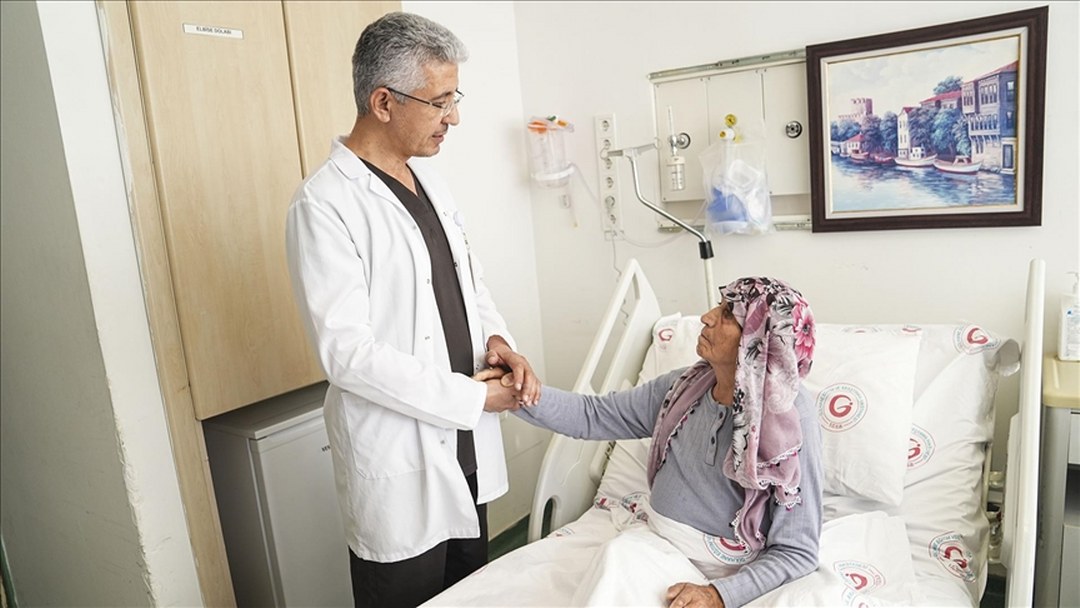 Beynindeki tümörden “haritalandırma” tekniğiyle kurtuldu