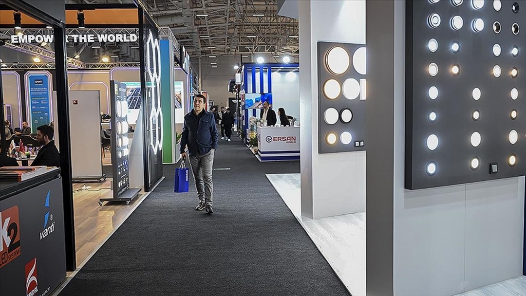 Elektrik ve elektronik sektörünü buluşturan ELF 2025, ikinci gününde devam ediyor