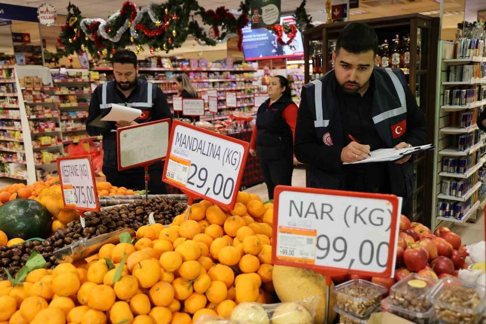 Adana’da yeni yıl öncesi eş zamanlı fahiş fiyat denetimi