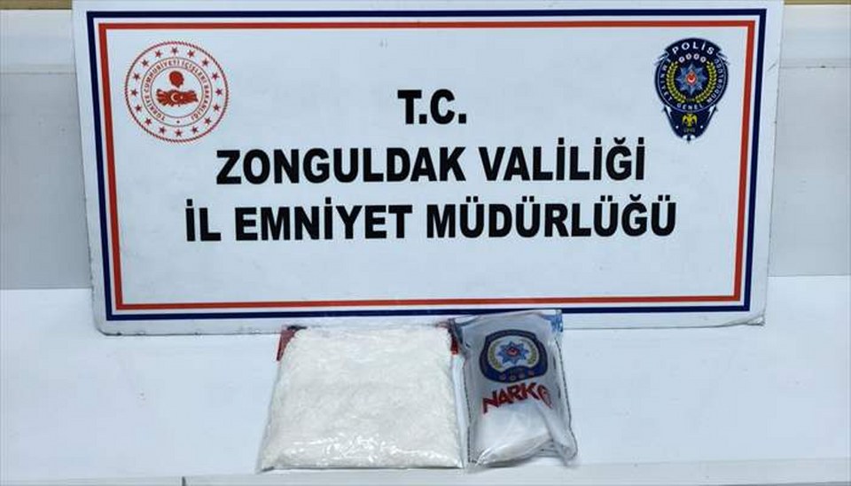 Zonguldak’ta uyuşturucu operasyonunda yakalanan 3 zanlı tutuklandı