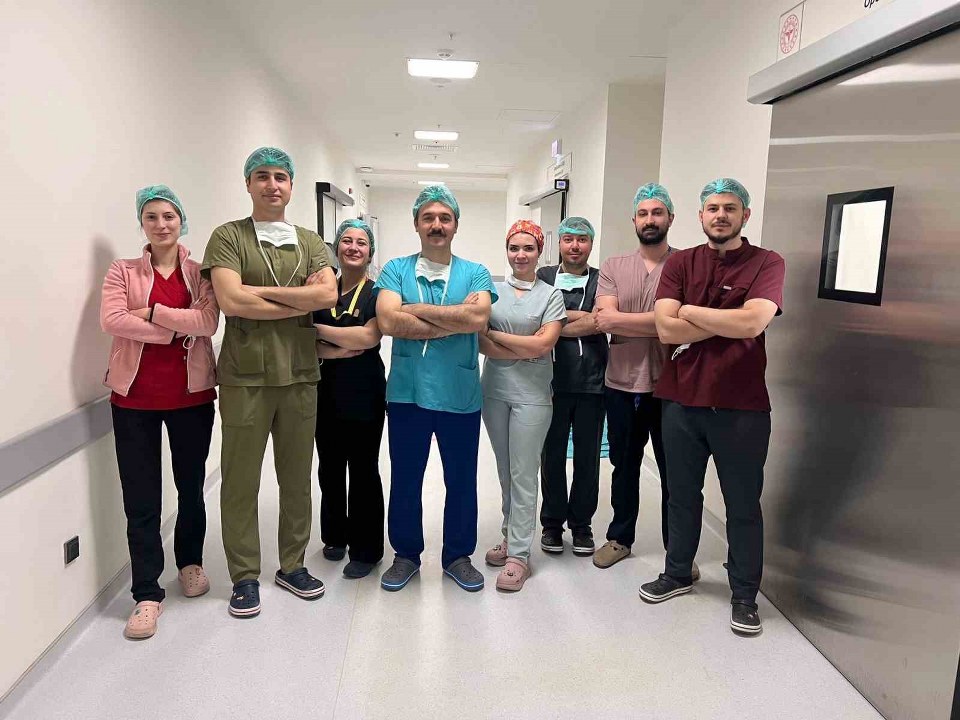 Kütahya’da ses teli felcine kalıcı çözüm