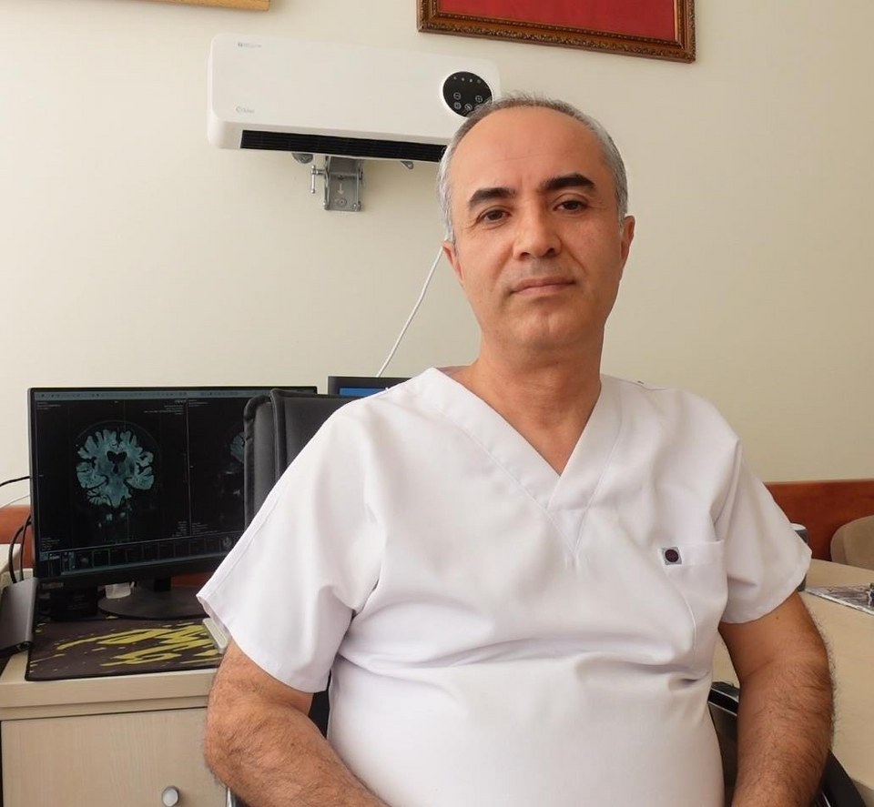 Prof. Dr. Demir, “Demansın birçok türü, kesin olarak tedavi edilemiyor”