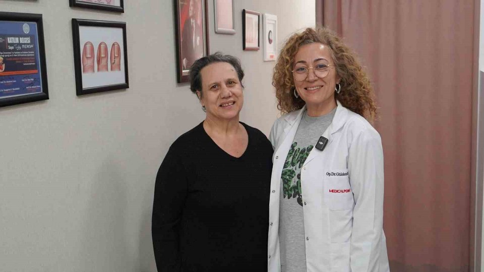 Karın ağrısıyla şikayetiyle hastaneye gitti, zamanında müdahale ile sağlığına kavuştu