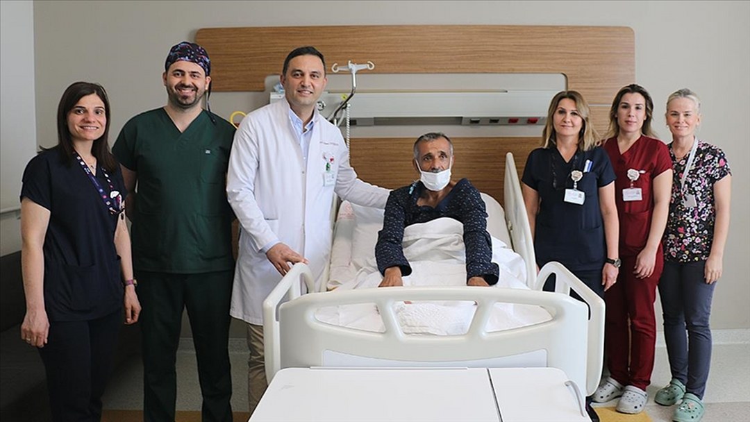 Adana’da karaciğer hastası kadavradan nakille hayata tutundu