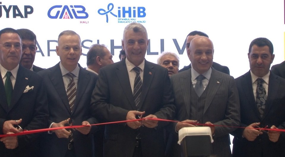 Bakan Bolat: “Türkiye artık 400 milyar dolar ihracatı olan ülkeler ligine yükseldi”