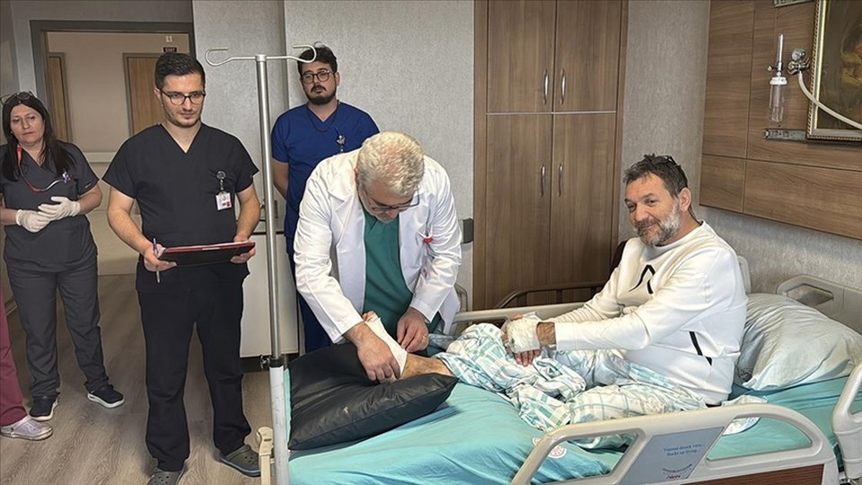 Şeker hastasının çürüyen parmağı alınarak ayağı kesilmekten kurtarıldı