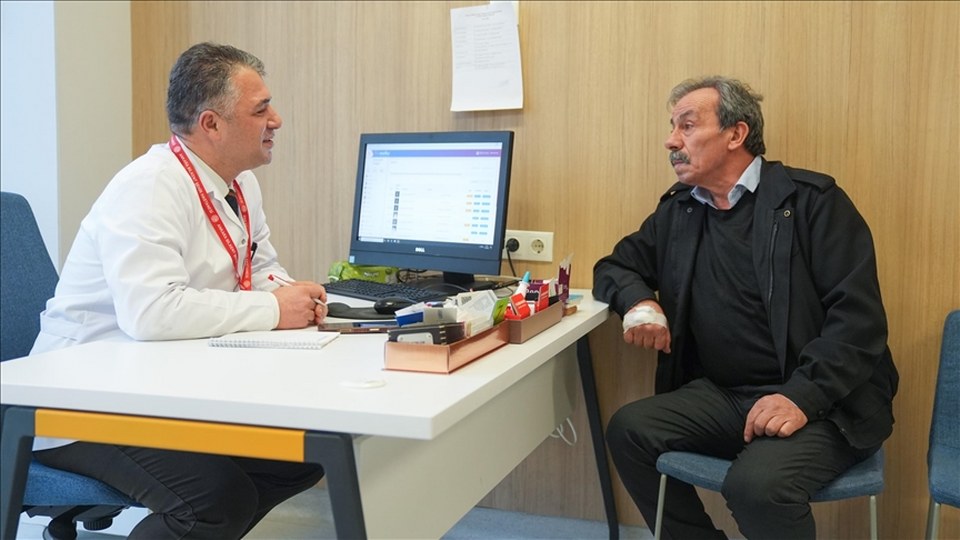 Akciğer kanserini yendi, 30 yıllık sigara alışkanlığını geride bıraktı