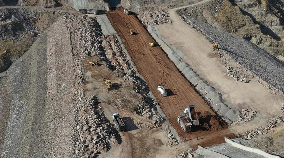 Tuzluca Barajı’nda ilk kazma vuruldu