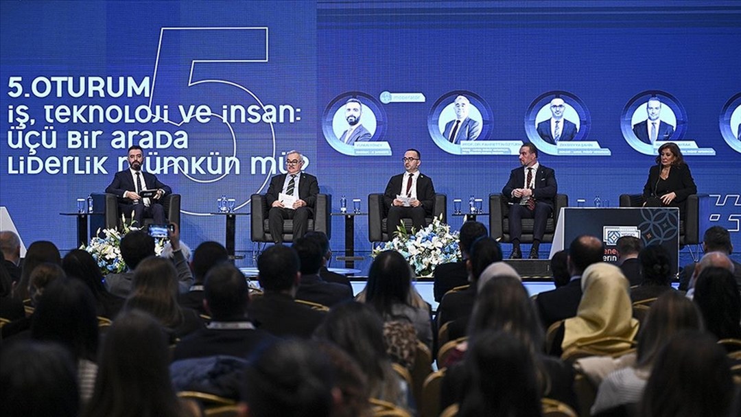 Savunma Sanayii Yetenek Yönetimi Zirvesi’nde “liderlik” ele alındı