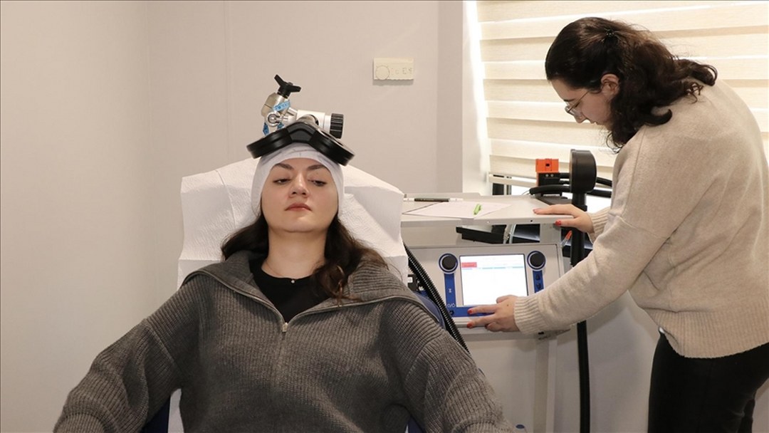 Kocaeli Üniversitesi Hastanesi’nde manyetik uyarım tedavisiyle hastalara ilaçsız ve cerrahisiz çözüm sunuluyor