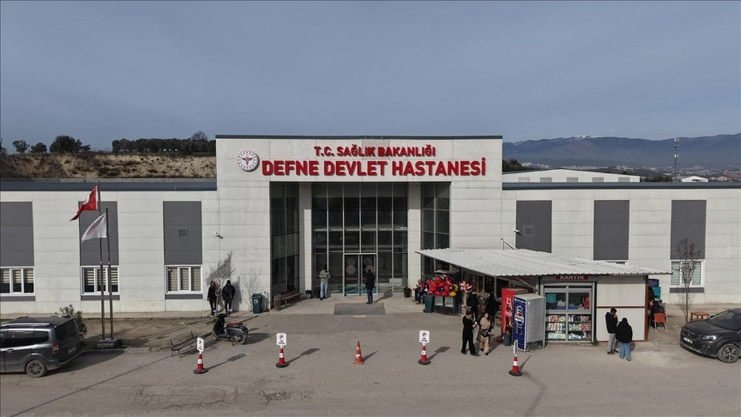 Depremin ardından 2 ayda tamamlanan hastane Hatay’ın sağlık yükünü sırtladı