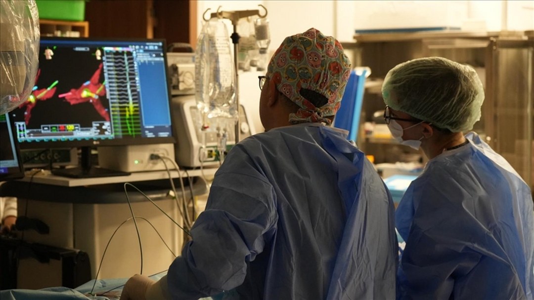 Erzurum Şehir Hastanesinde çocuk kalp ritim bozukluklarına ileri teknolojiyle müdahale