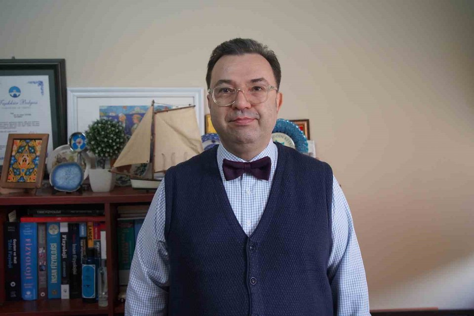 Uzmanından uyarı: “Melatonin dost mu, düşman mı”