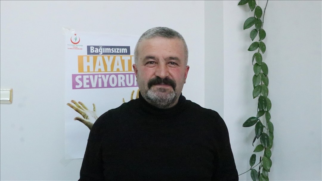 Ücretsiz destekle 25 yıldır kullandığı sigarayı bıraktı