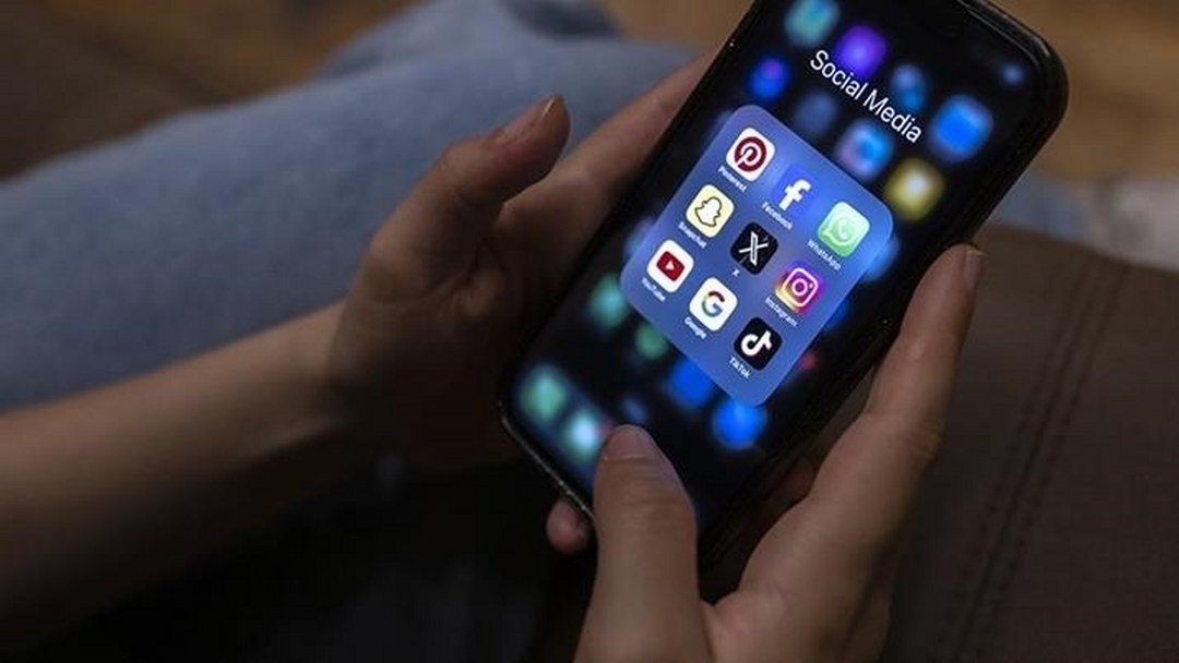 Ailesi izin verse dahi 15 yaşından küçük çocuklar sosyal paylaşım sitelerine giremeyecek