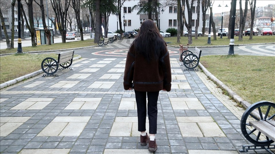 Uyuşturucu bağımlılığından kurtulan genç kadın hayata umutla bakıyor